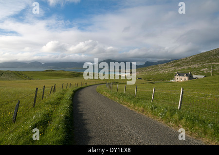 Le colline del nord Harris sul Loch un Siar (West Loch Tarbert) da Losgaintir, Harris, Western Isles, Scotland, Regno Unito. Foto Stock