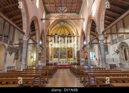 Venezia, Italia - 11 marzo 2014:Interno della chiesa di Santa Maria dell'Orto Foto Stock