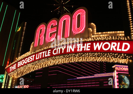 Reno, Nevada. L'auto-proclamato poco più grande città al mondo foto di Jen Lombardo Foto Stock