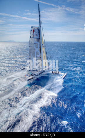 Foto aerea riprese di l'Hydroptere DCNS, Alain Thebault e il suo equipaggio (Yves Parlier, Jean Le Cam, Jacques Vincent, Luc Alphand) Foto Stock