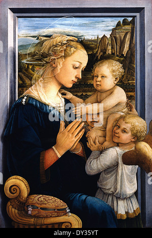 Filippo Lippi, Madonna col Bambino e due angeli 1460-1465 Tempera su pannello. Galleria degli Uffizi, Firenze, Italia. Foto Stock