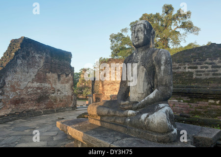 Polonnaruwa, Sri Lanka. Il Vatadage sui motivi del quadrangolo Foto Stock