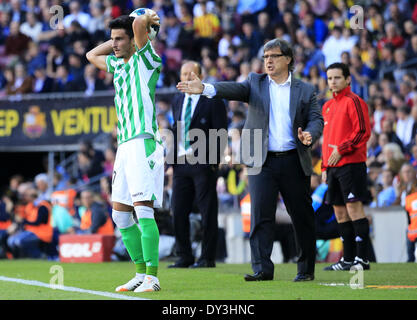 Barcellona, Spagna. 5 apr, 2014. Gerardo Martino nella partita tra FC Barcelona e Betis per la settimana 32 del campionato spagnolo, giocato al Camp Nou il 5 aprile, 2014. Foto: Joan Valls/Urbanandsport/Nurphoto. © Joan Valls/NurPhoto/ZUMAPRESS.com/Alamy Live News Foto Stock