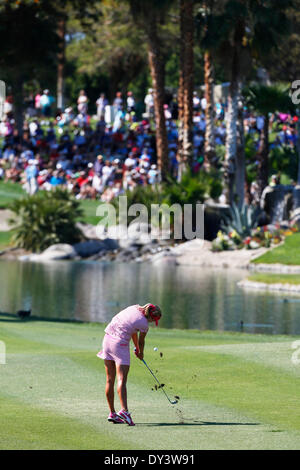 Rancho Mirage, California, Stati Uniti d'America. 05 apr, 2013. Lexi Thompson colpisce un colpo durante il terzo round della Kraft Nabisco Championship a Mission Hills Country Club in Rancho Mirage, California. Credito: csm/Alamy Live News Foto Stock