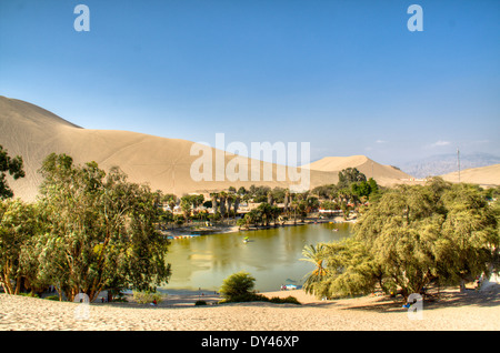 L' oasi di Huacachina nel deserto di Ica, Perù Foto Stock