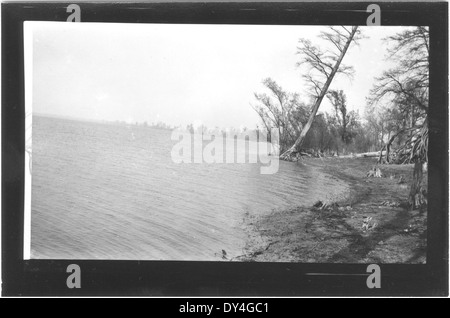 Una vivace scena di Brookhaven, Mississippi, che mostra l'attività della città e le persone che la rendono una vivace comunità all'inizio del XX secolo. Foto Stock