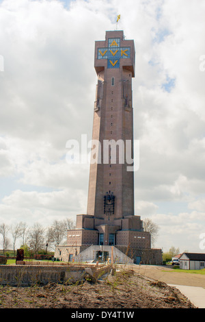 Torre Yzer in Diksmuide Belgio Fiandre più grande croce guerra Foto Stock