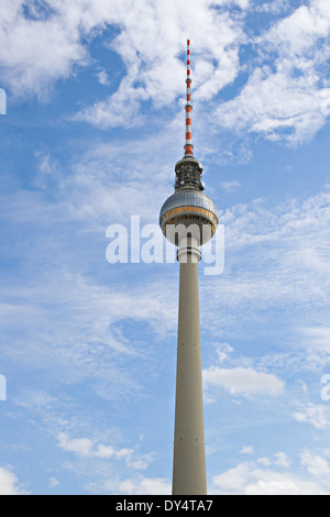 Vista della torre della televisione di Berlino, Germania Foto Stock