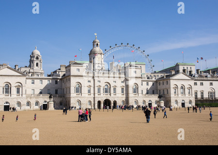 La Sfilata delle Guardie a Cavallo e la Casa Museo di cavalleria, Londra England Regno Unito Regno Unito Foto Stock