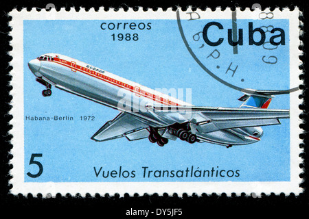 CUBA - circa 1988: un timbro stampato in Cuba, mostra il piano, circa 1988 Foto Stock