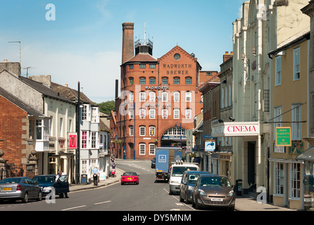 Devizes town guardando verso il Wadworth Breweryg Foto Stock