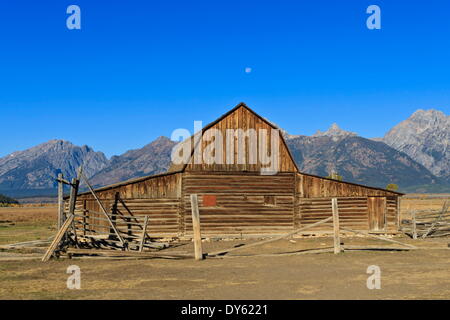 Riga mormone granaio, Antelope Flats, Grand Teton National Park, Wyoming negli Stati Uniti d'America, America del Nord Foto Stock