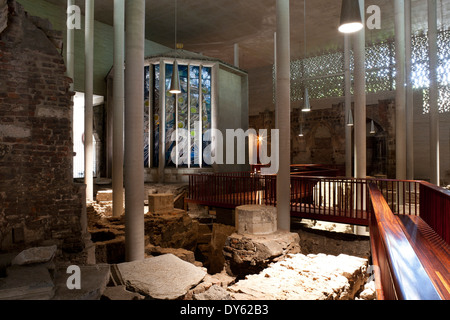 Il Kolumba, precedentemente Dioezesanmuseum, Museo Diocesano, è un museo di arte a Colonia, in Germania. Esso si trova sul sito della Foto Stock