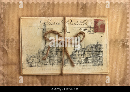 Vecchie cartoline postali francesi. grunge sfondo vintage Foto Stock