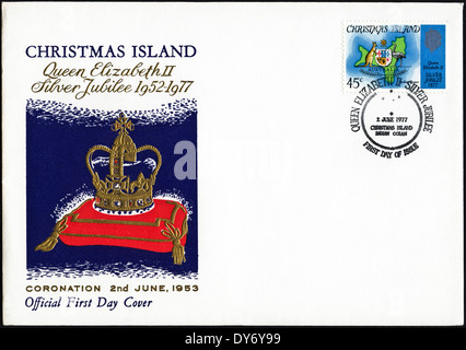 Commemorative primo giorno coperchio isola natale francobolli Queen Elizabeth II Silver Jubilee con timbro postale 2 Giugno 1977 Foto Stock