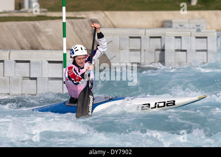 Rachel Houston, Semi-Final C1 donna GB di Canoa Slalom 2014 prove di selezione Lee Valley White Water Centre di Londra, Regno Unito Foto Stock