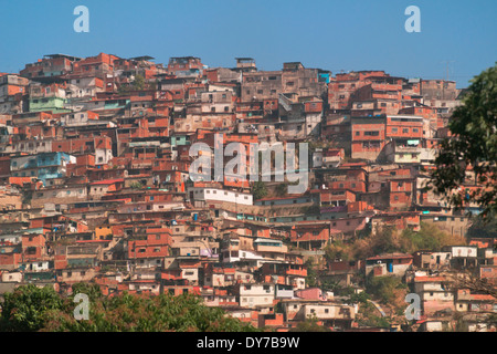 Barrios, baraccopoli di Caracas sulla collina, Caracas, Venezuela Foto Stock