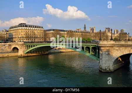Pont Notre Dame, Île de la Cité, quarto arrondissment, Parigi, Francia Foto Stock