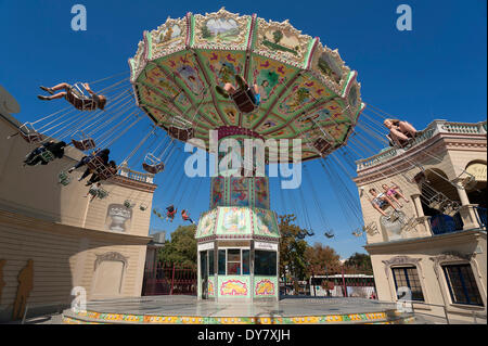 Chairoplane o swing caroussel, il Prater di Vienna, Austria Foto Stock