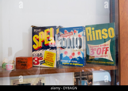 Omo rinso spel detersivo in polvere di marca di scimmia soap box scatole UK GB Inghilterra Foto Stock