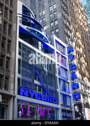 Nygard Storefront, Times Square NYC, STATI UNITI D'AMERICA Foto Stock