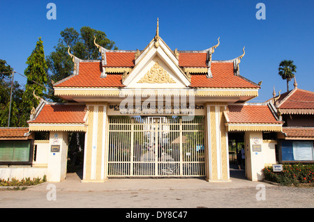 Ingresso dei Killing Fields ( Choeung Ek ) Memoriale in Phnom Penh Cambogia Foto Stock