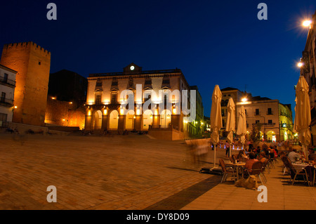 Caceres, la piazza principale, la Città Vecchia, Plaza Mayor, il sito patrimonio mondiale dell'UNESCO, Estremadura, Spagna Foto Stock