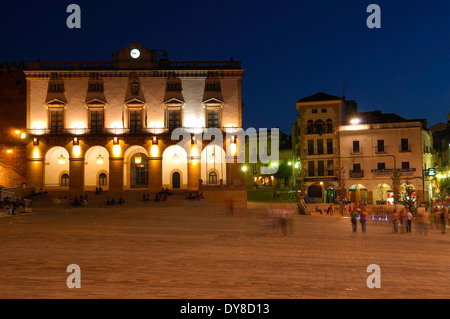 Caceres, la piazza principale, la Città Vecchia, Plaza Mayor, il sito patrimonio mondiale dell'UNESCO, Estremadura, Spagna Foto Stock