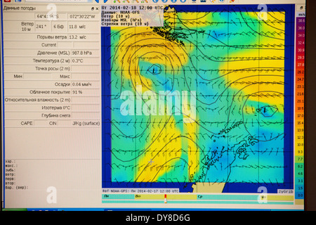 Una lettura del meteo per il passaggio di Drake a bordo della Akademik Sergey Vavilov, un ghiaccio nave rafforzato Foto Stock