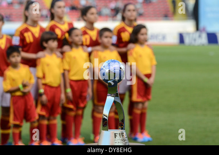 FIFA U-17 Womenâs World Cup Costa Rica 2014 Winnerâs Trophy. Foto Stock