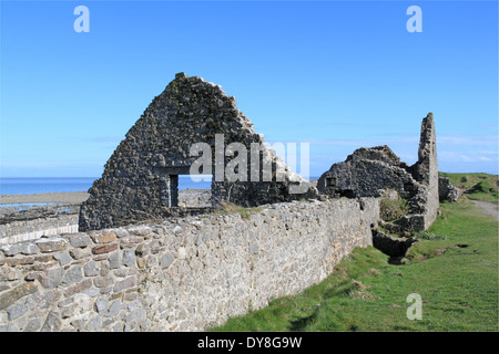 Rovine del Salthouse, Port Eynon punto, Penisola di Gower, il Galles, la Gran Bretagna, Regno Unito, Gran Bretagna, Europa Foto Stock