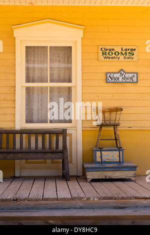 Stati Uniti d'America, Arizona, Tucson, Old Tucson Studios, Grand Palace hotel e saloon, dettaglio. Foto Stock