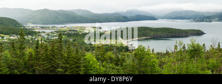 Norris punto, Bonne Bay e foreste visto dal punto di vista presso la Casa Jenniex in Gros Morse Parco Nazionale, Terranova Foto Stock