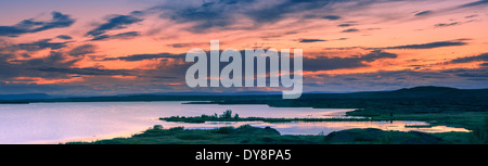 Tramonto al Lago Myvatn, Islanda Foto Stock