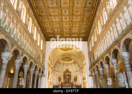 Basilica di Sant'Apollinare Nuovo, Ravenna, Emilia Romagna, Italia Foto Stock