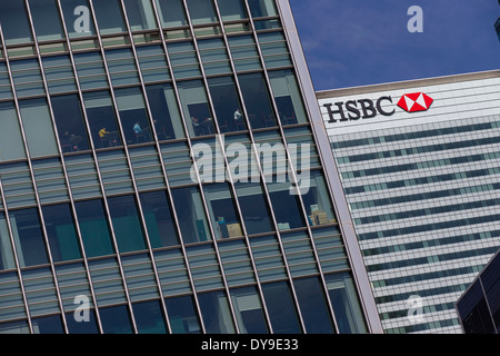 Regno Unito, Londra : una foto mostra la sede della HSBC Holdings plc a Canary Wharf a Londra il 10 aprile, 2014. Foto Stock