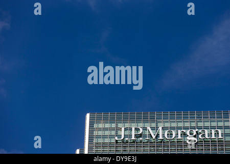 Regno Unito, Londra : Il J P Morgan edificio a Canary Wharf a Londra il 10 aprile, 2014. Foto Stock