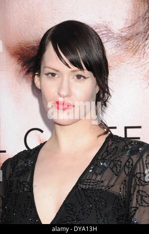 Hollywood, CA, Stati Uniti d'America. Decimo Apr, 2014. 10 apr 2014 - Hollywood, CA, Stati Uniti - LINDSAY USICH alla trascendenza Premiere detenute al Regency Village Theatre, Westwood Los Angeles. Credito: Paolo Fenton/ZUMAPRESS.com/Alamy Live News Foto Stock