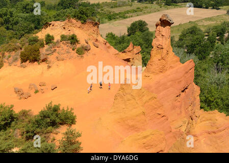 Europa, Roussillon Vaucluse Provence, Francia, ocra, rock, rosso, villaggio, natura Foto Stock