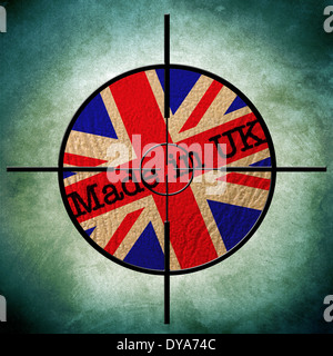 Made in UK il testo con bandiera in target Foto Stock