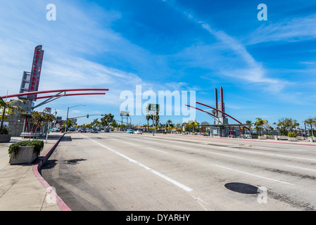 El Cajon Boulevard transito Plaza Gateway (da Paolo Hobson). San Diego, California, Stati Uniti. Foto Stock