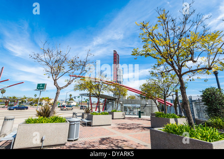 El Cajon Boulevard transito Plaza Gateway (da Paolo Hobson). San Diego, California, Stati Uniti. Foto Stock