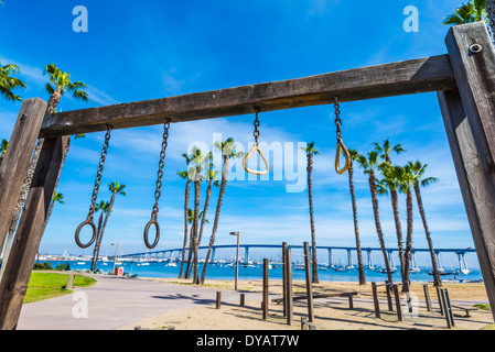 Coronado Tidelands Park. Postazione ginnica presso il parco. Coronado, California, Stati Uniti. Foto Stock