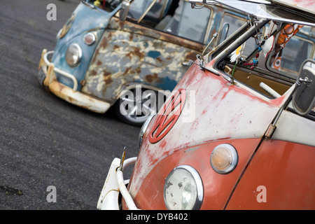 Vista astratta di ratto cercando VW Camper presso la Santa Pod Raceway Inghilterra Foto Stock