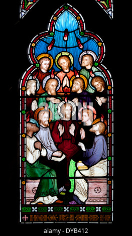 Gesù e i discepoli in vetro colorato, la chiesa di San Nicola, Droitwich Spa, Worcestershire, England, Regno Unito Foto Stock