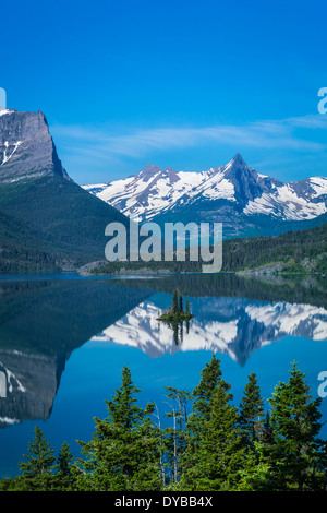 Santa Maria del Lago e Wild Goose isola nel Parco Nazionale di Glacier, Montana, USA. Foto Stock