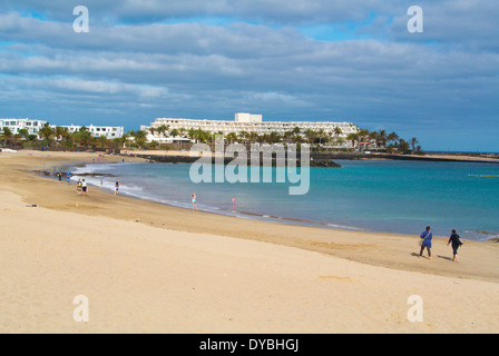 Playa de Las Cucharas beach, Costa Teguise, Lanzarote, Isole Canarie, Spagna, Europa Foto Stock