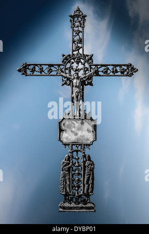 Gesù Cristo su un ferro battuto croce Foto Stock