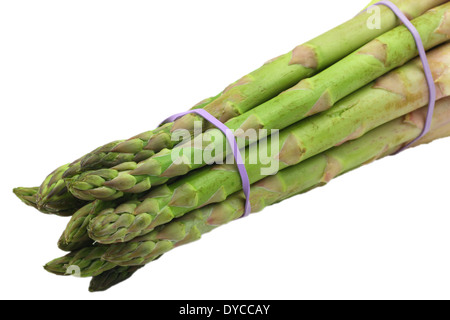 Asparagi freschi isolato su bianco Foto Stock