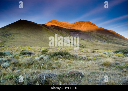 Tramonto sulla steppa Patagonic, Santa Cruz, Argentina Foto Stock